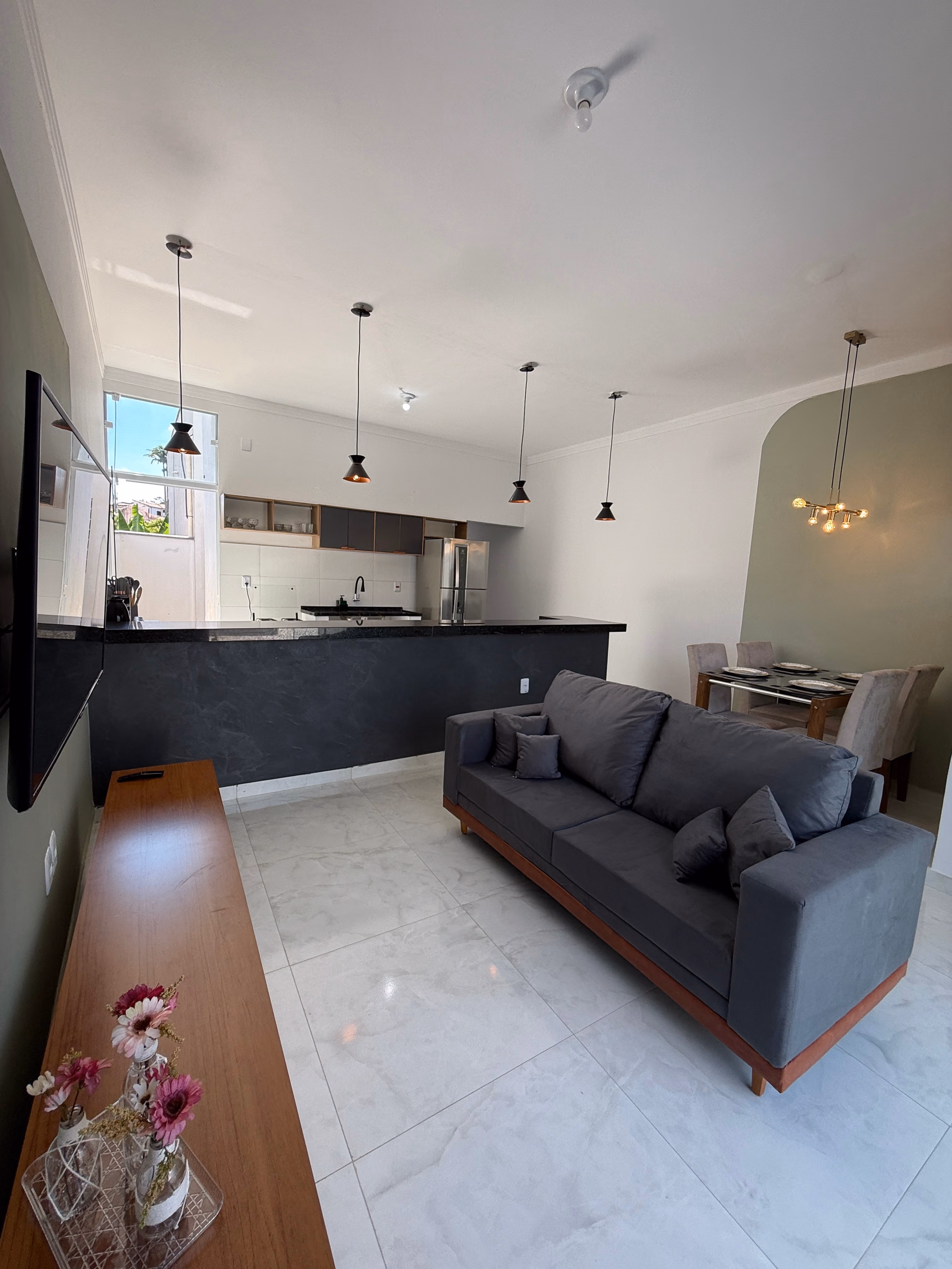 Sala integrada à cozinha planejada da CasaNova